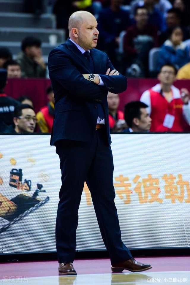 九游会-赛艇小组赛上演强强对话，姑苏犀牛队淘汰对手吴越飞鹰队，战术调整见效；本土核心状态回升的简单介绍