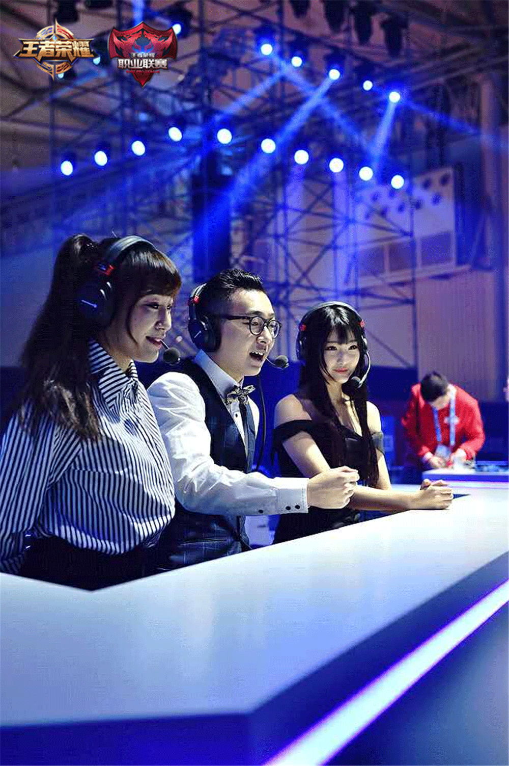 九游会-电竞公开赛掀起高潮，江南旋风队强势反弹漓江麒麟队，高压逼抢奏功——技战术储备厚实(济南rw侠无双个人介绍)