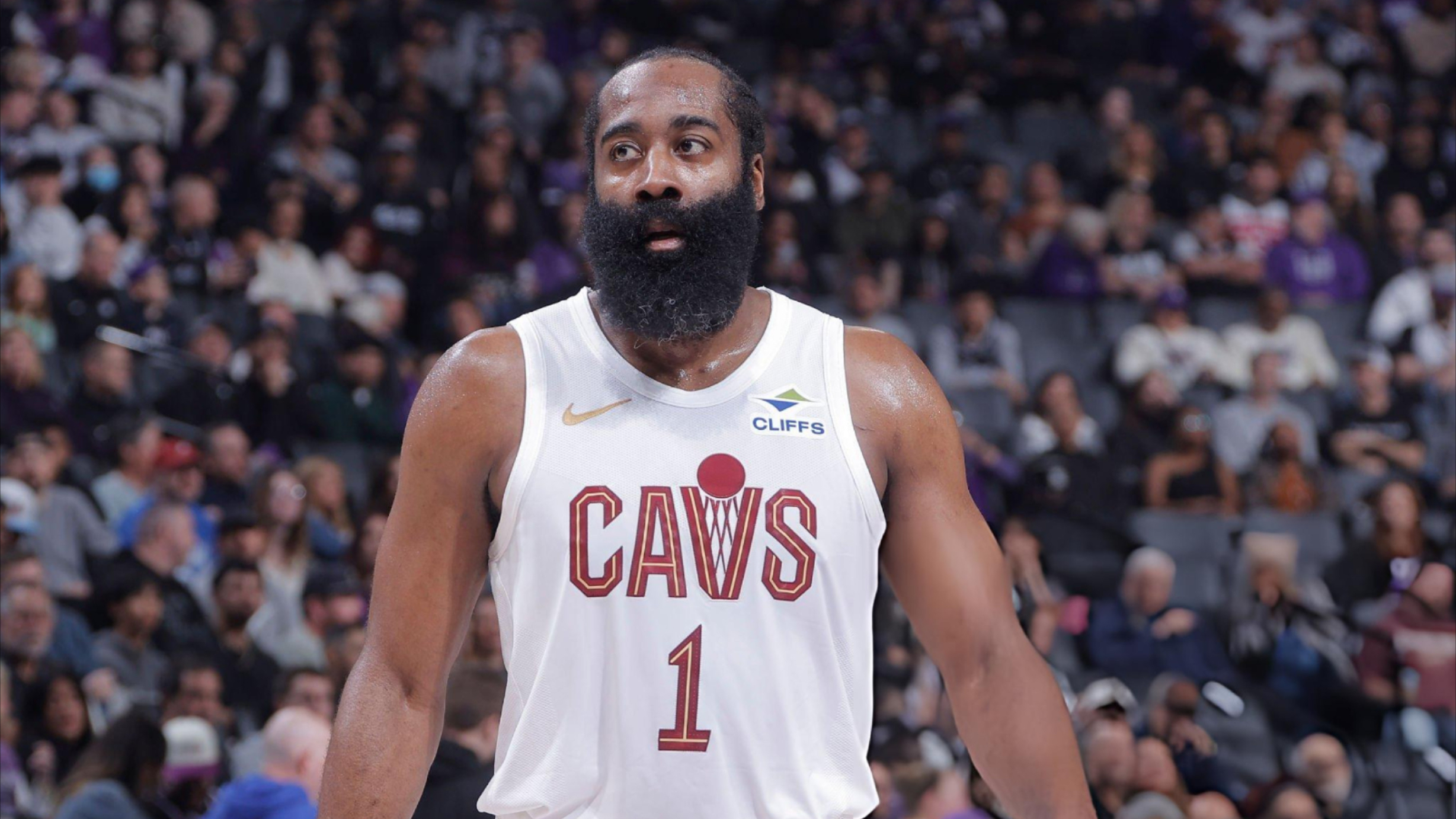 J9-关于哈登回归赛场，大胜首场状态亮眼，勇士观众沸腾！的信息