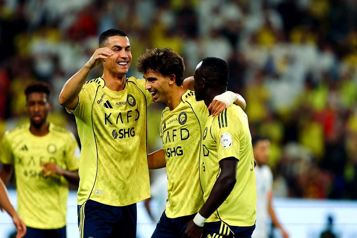 J9-C罗爆冷击败澳大利亚队，关键助攻引爆全场！的简单介绍